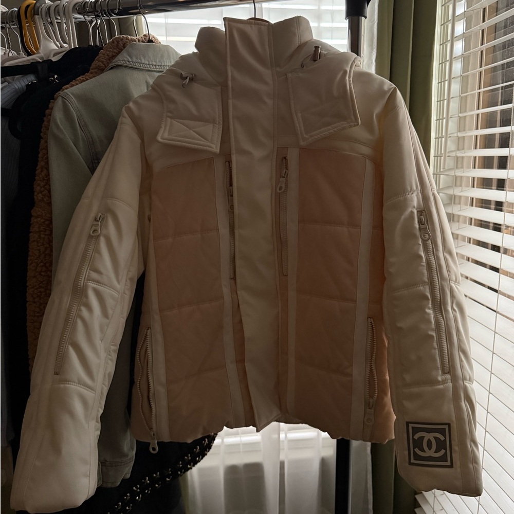 CHANEL White and Cream Ski Jacket
